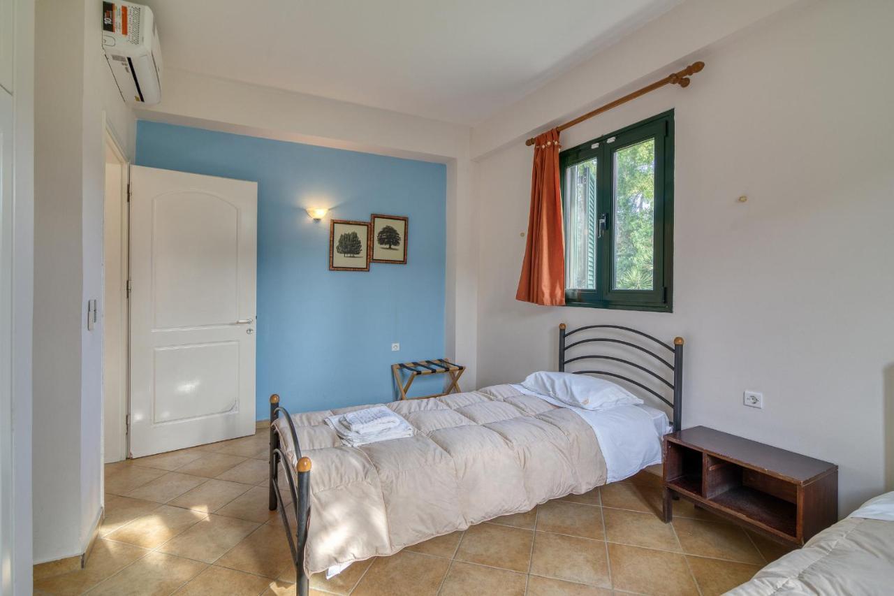 Analipsi Beach Front Villas - Happy Rentals Kastron  Экстерьер фото