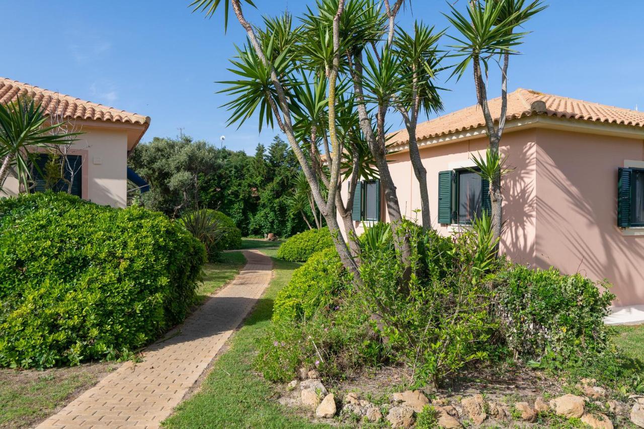 Analipsi Beach Front Villas - Happy Rentals Kastron  Экстерьер фото