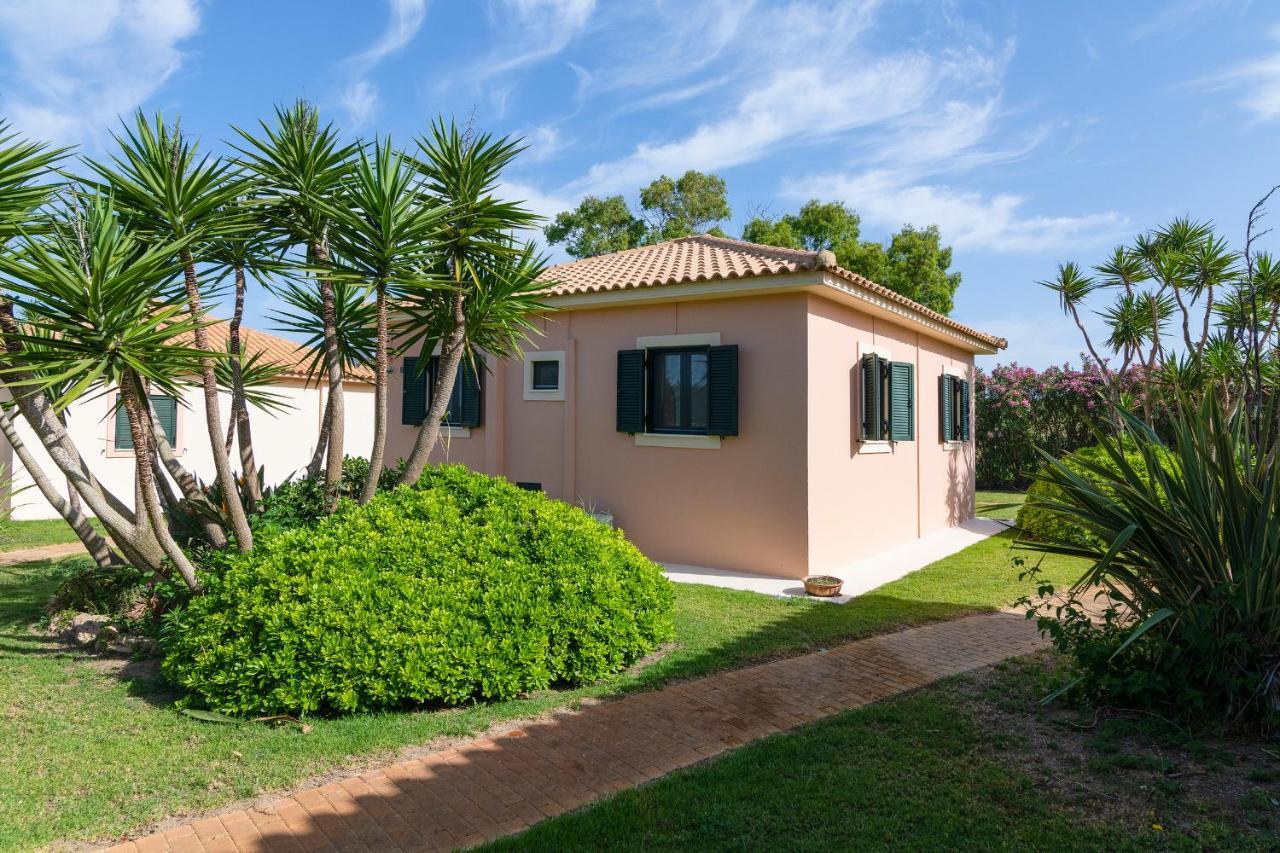 Analipsi Beach Front Villas - Happy Rentals Kastron  Экстерьер фото